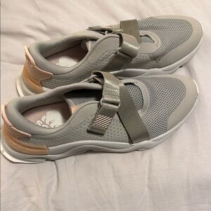 Sorel Kinetic Strap Sneaker